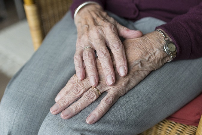 Does the Corona epidemic speed up digitalisation of elderly care?